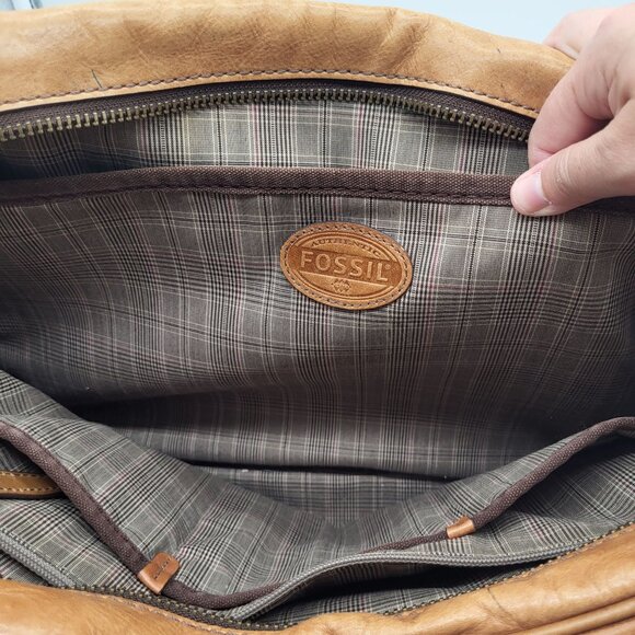 FOSSIL Brown Leather Laptop Bag Satchel  Messenger Shoulder Strap y2k acadamia - Picture 11 of 16